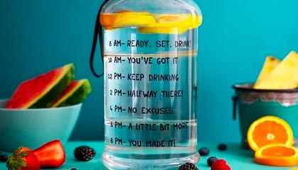 圈子不同别硬融，库追汤赛后叙旧波杰想加入，尬聊几句后悻悻离开